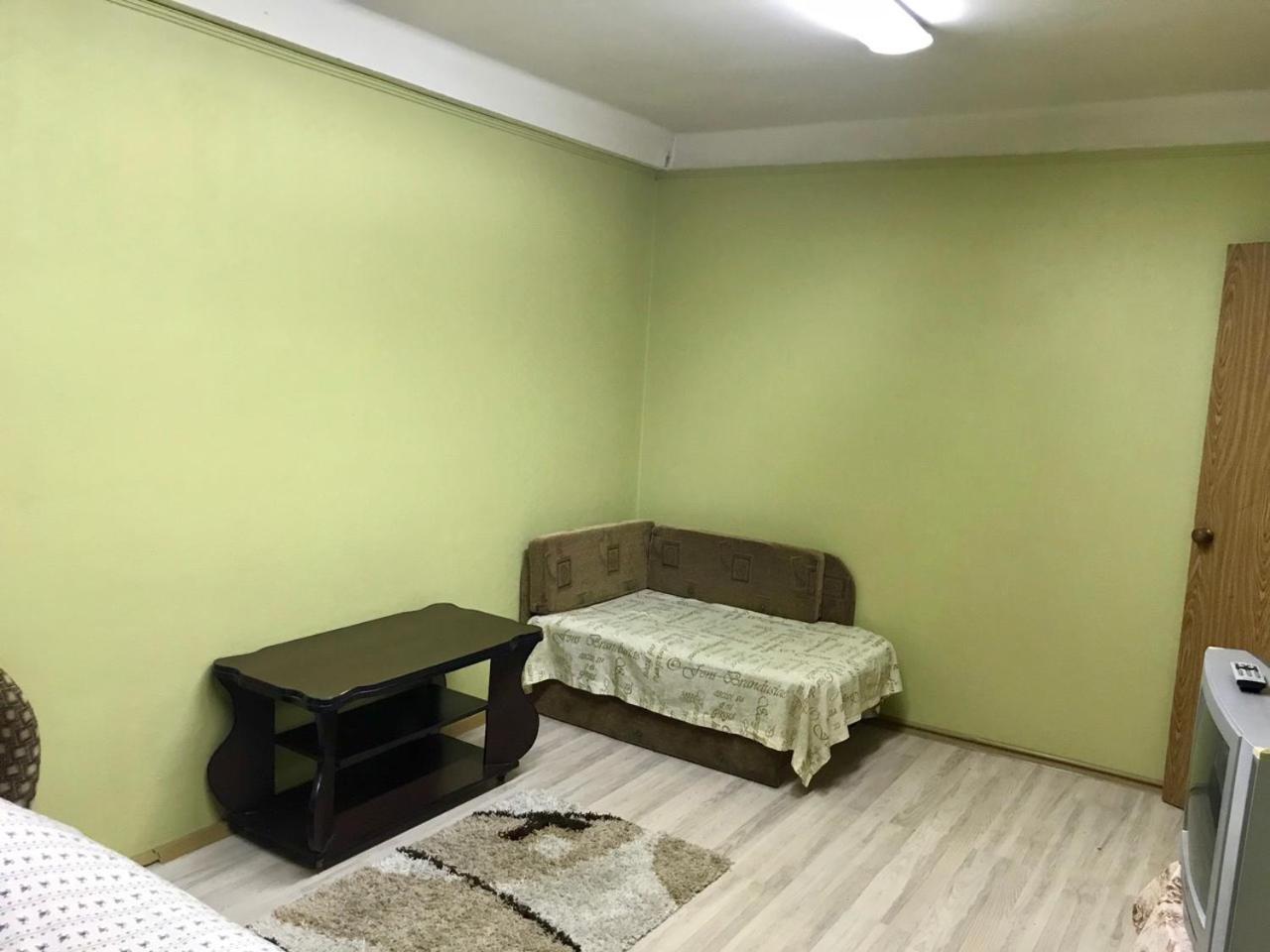 Метро Кпи, Улица Борщаговская Kiew Exterior foto